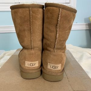 Original Ugg’s size 8 Tan